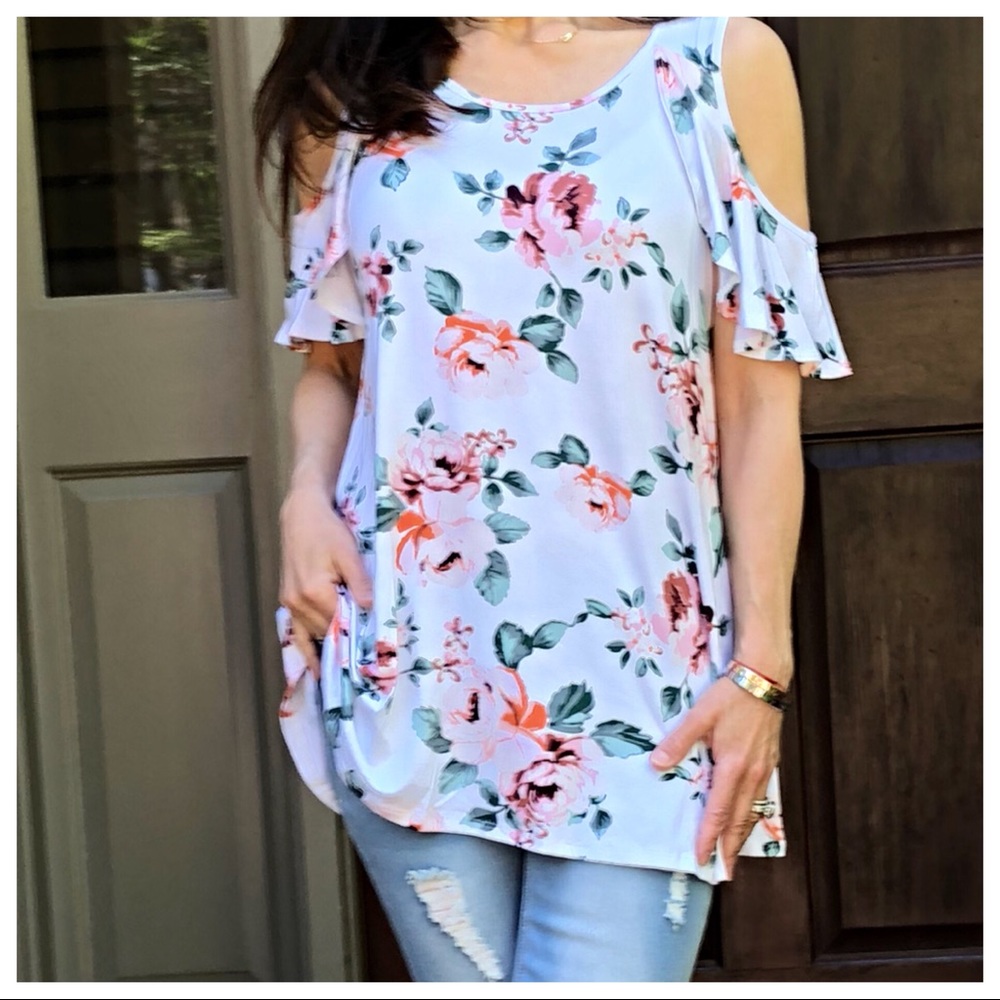 ✨CLEARANCE SALE ✨Floral cold shoulder top - Picture 6 of 8